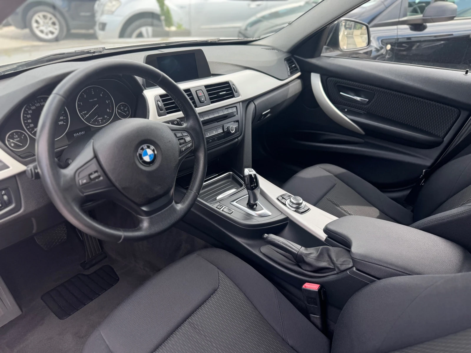 BMW 320 320d 143к.с., снимка 9 - Автомобили и джипове - 54769255