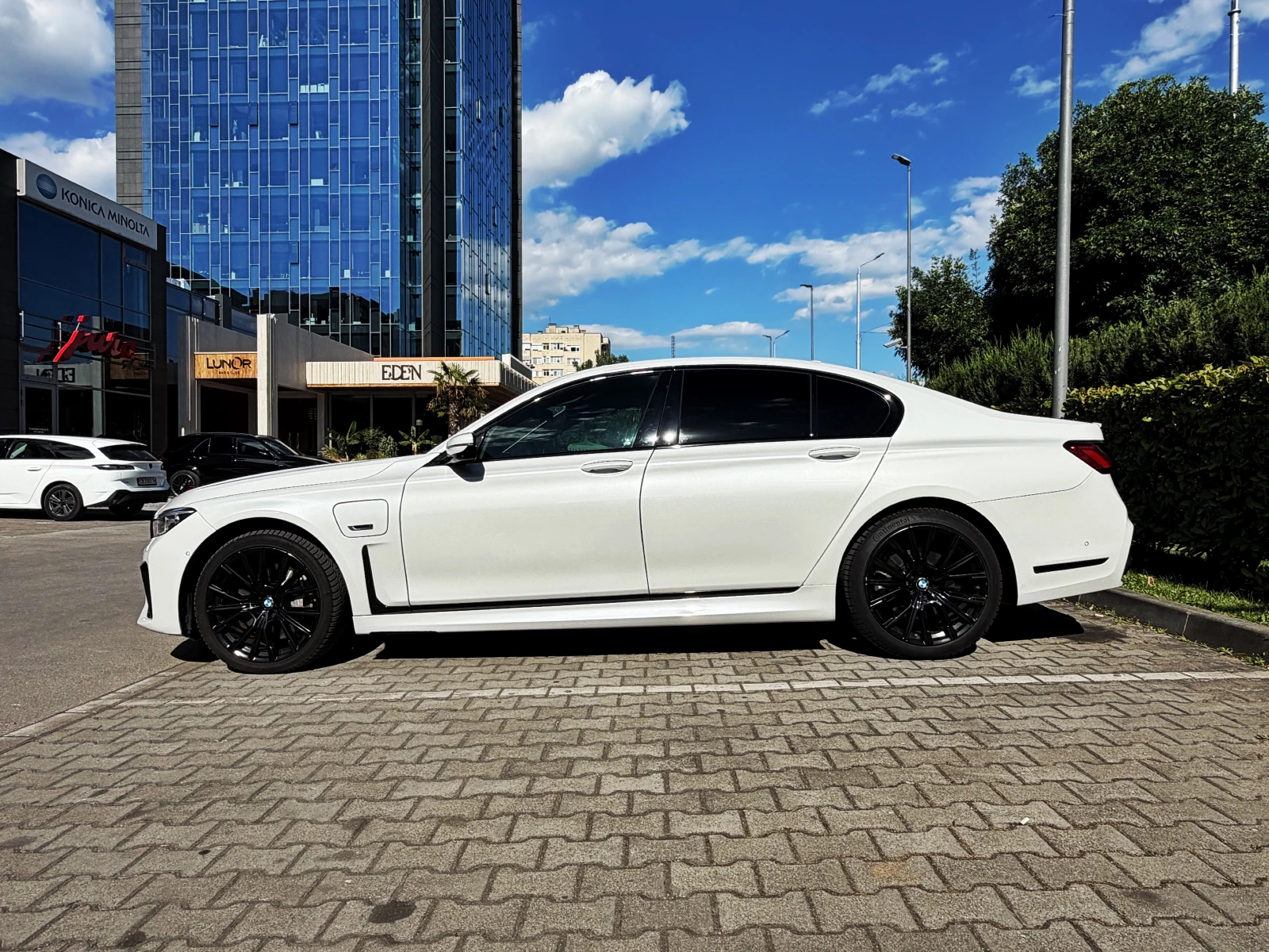 BMW 745 M Sport Package, снимка 6 - Автомобили и джипове - 55285335