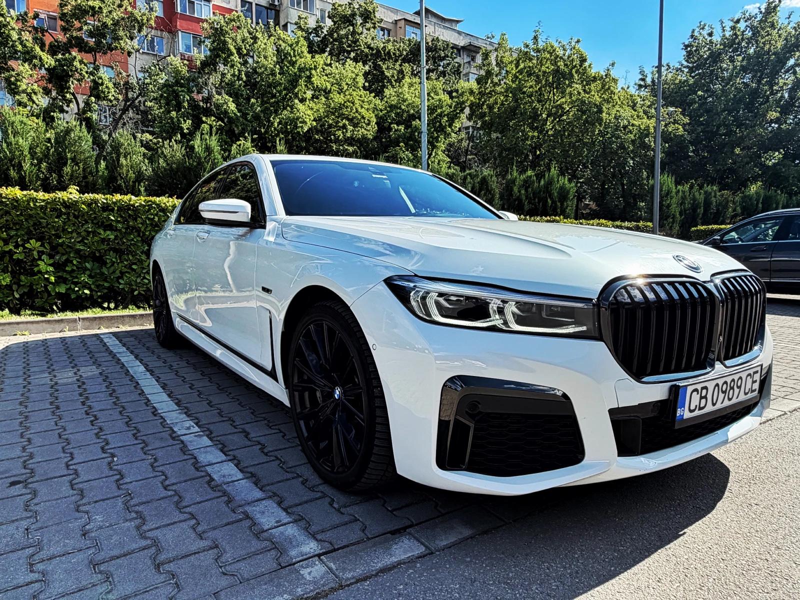 BMW 745 M Sport Package, снимка 4 - Автомобили и джипове - 55285335