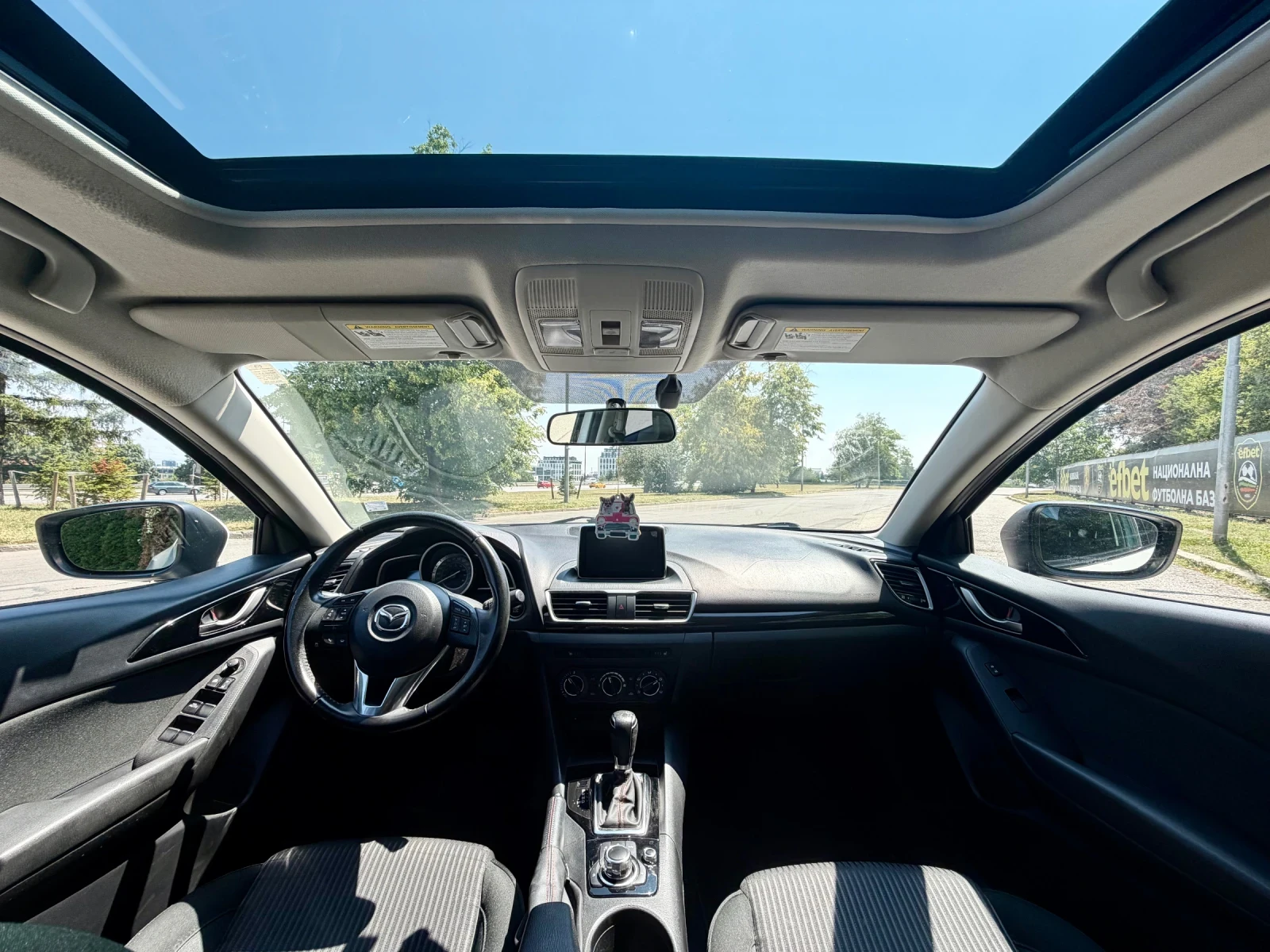 Mazda 3, снимка 10 - Автомобили и джипове - 55354738
