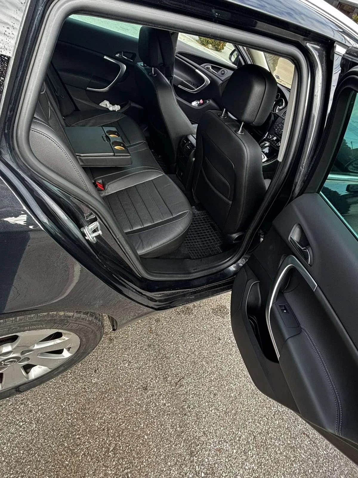 Opel Insignia, снимка 13 - Автомобили и джипове - 55808533