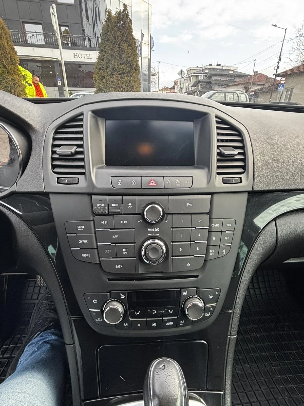 Opel Insignia, снимка 8 - Автомобили и джипове - 55808533