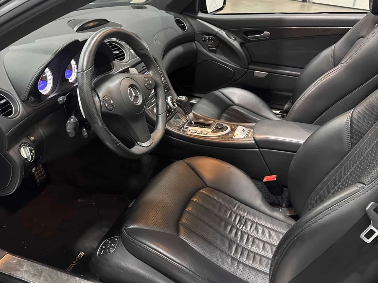 Mercedes-Benz SL * 6.2L AMG * АВТОКРЕДИТ БЕЗ ПЪРВОНАЧАЛНА ВНОСКА* , снимка 12 - Автомобили и джипове - 55500950