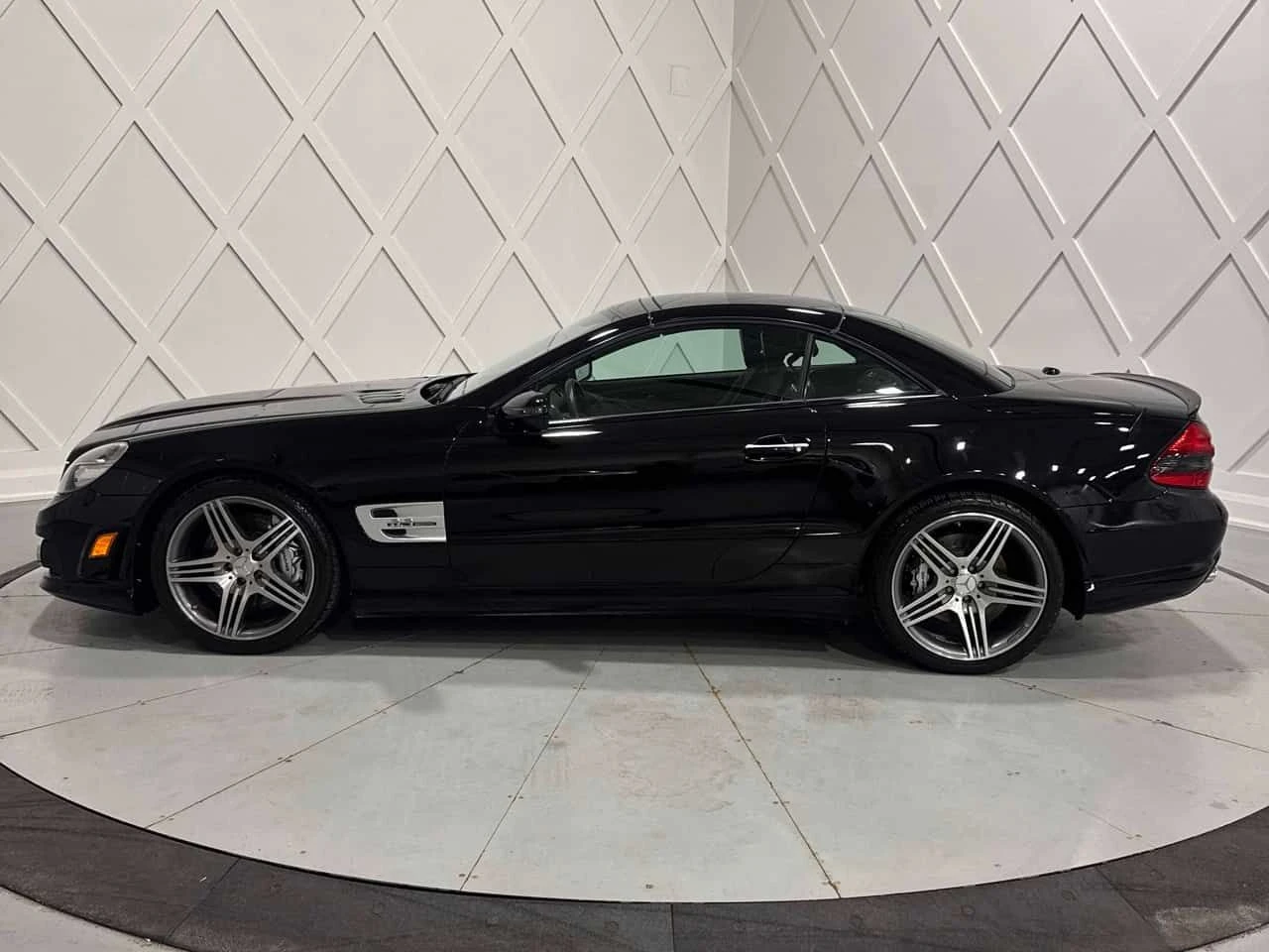 Mercedes-Benz SL * 6.2L AMG * АВТОКРЕДИТ БЕЗ ПЪРВОНАЧАЛНА ВНОСКА* , снимка 2 - Автомобили и джипове - 55500950
