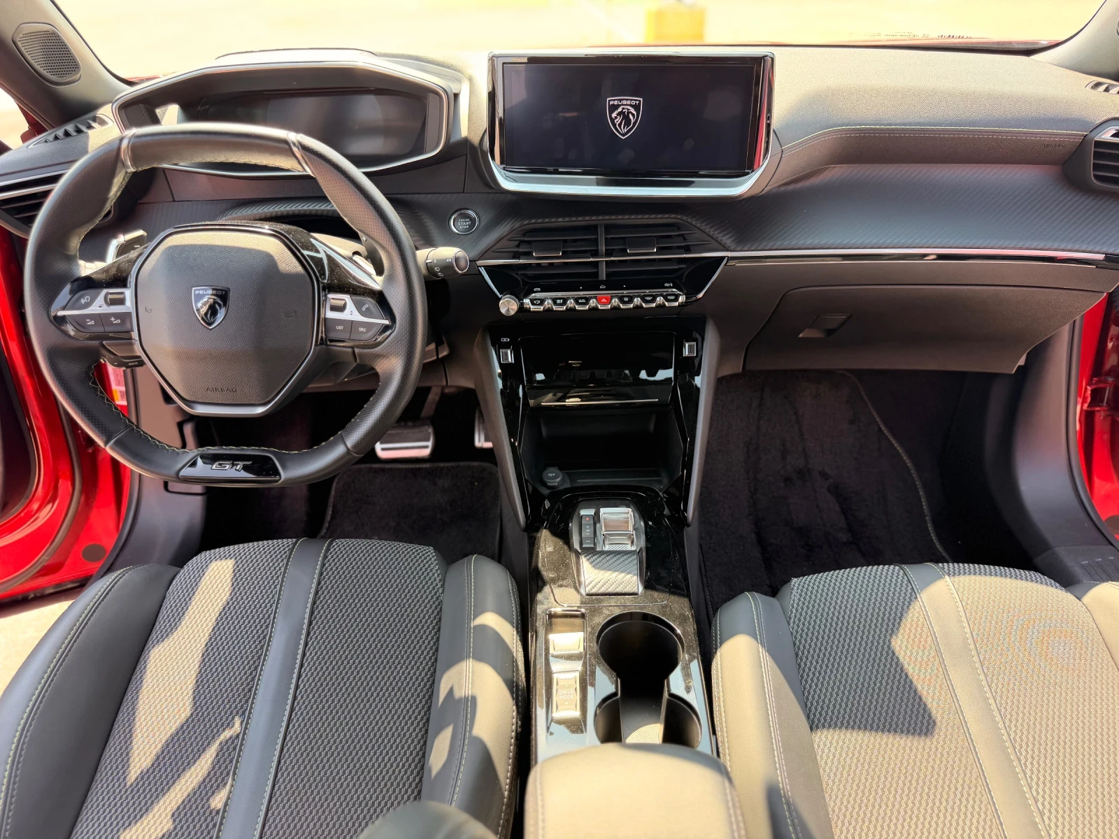 Peugeot 2008 ГАРАНЦИОНЕН / ЛИЗИНГ / 172 евро на месец , снимка 9 - Автомобили и джипове - 56200509