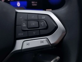 VW Tiguan 4x4 / CarPlay / Подгрев / ЦЕНА до БГ, снимка 17