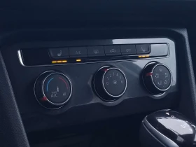 VW Tiguan 4x4 / CarPlay / Подгрев / ЦЕНА до БГ, снимка 15