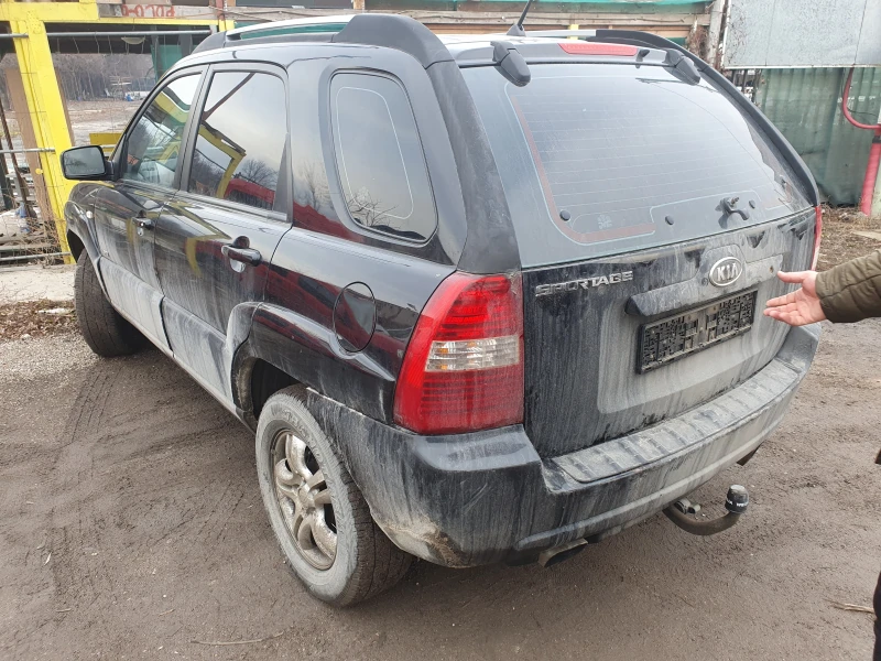 Kia Sportage 2.0crd, снимка 4 - Автомобили и джипове - 48587960