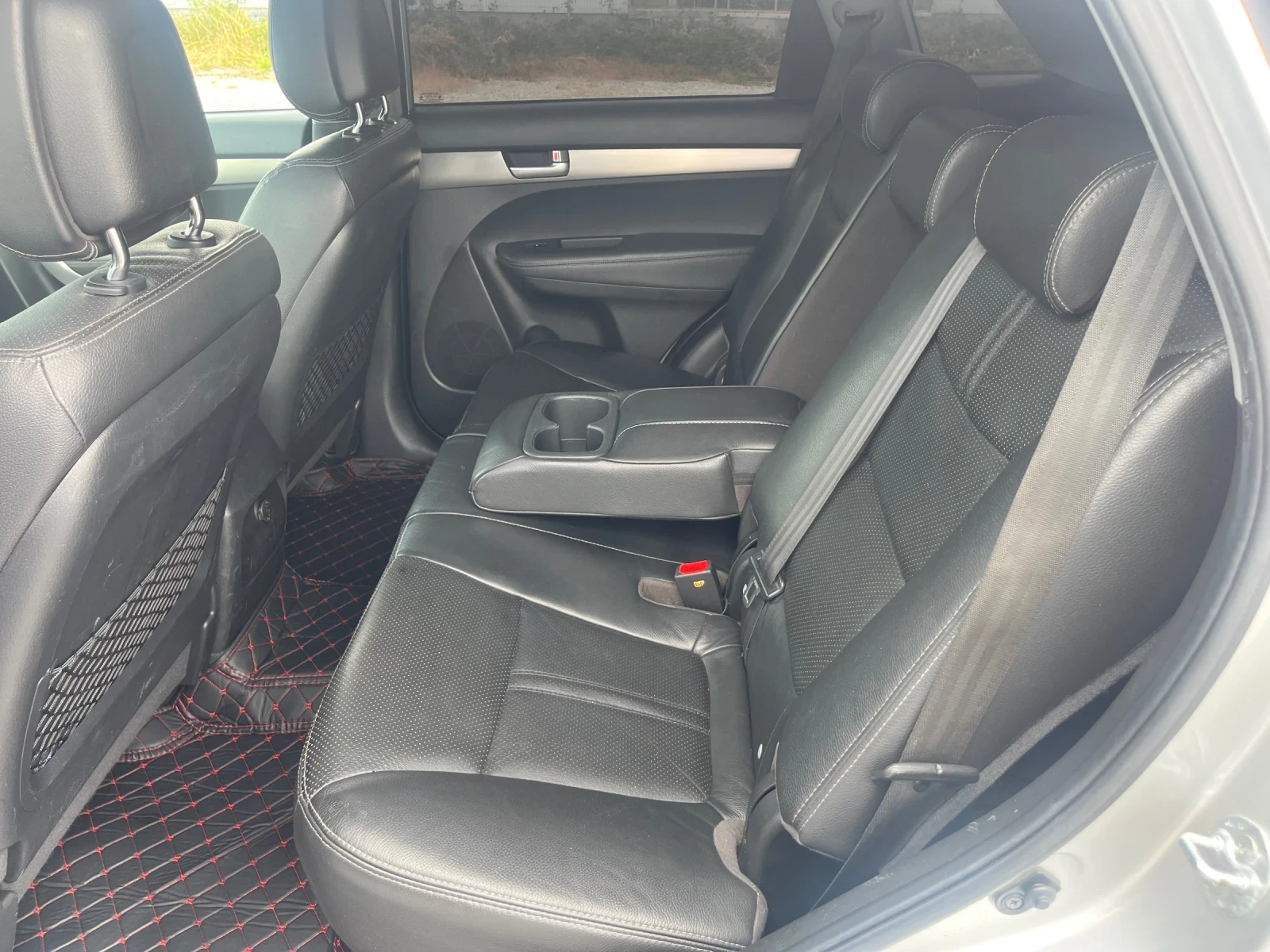 Kia Sorento 2.2CRDI-197k.c. 4WD, NAVI., Panorama | Mobile.bg — изображение 14