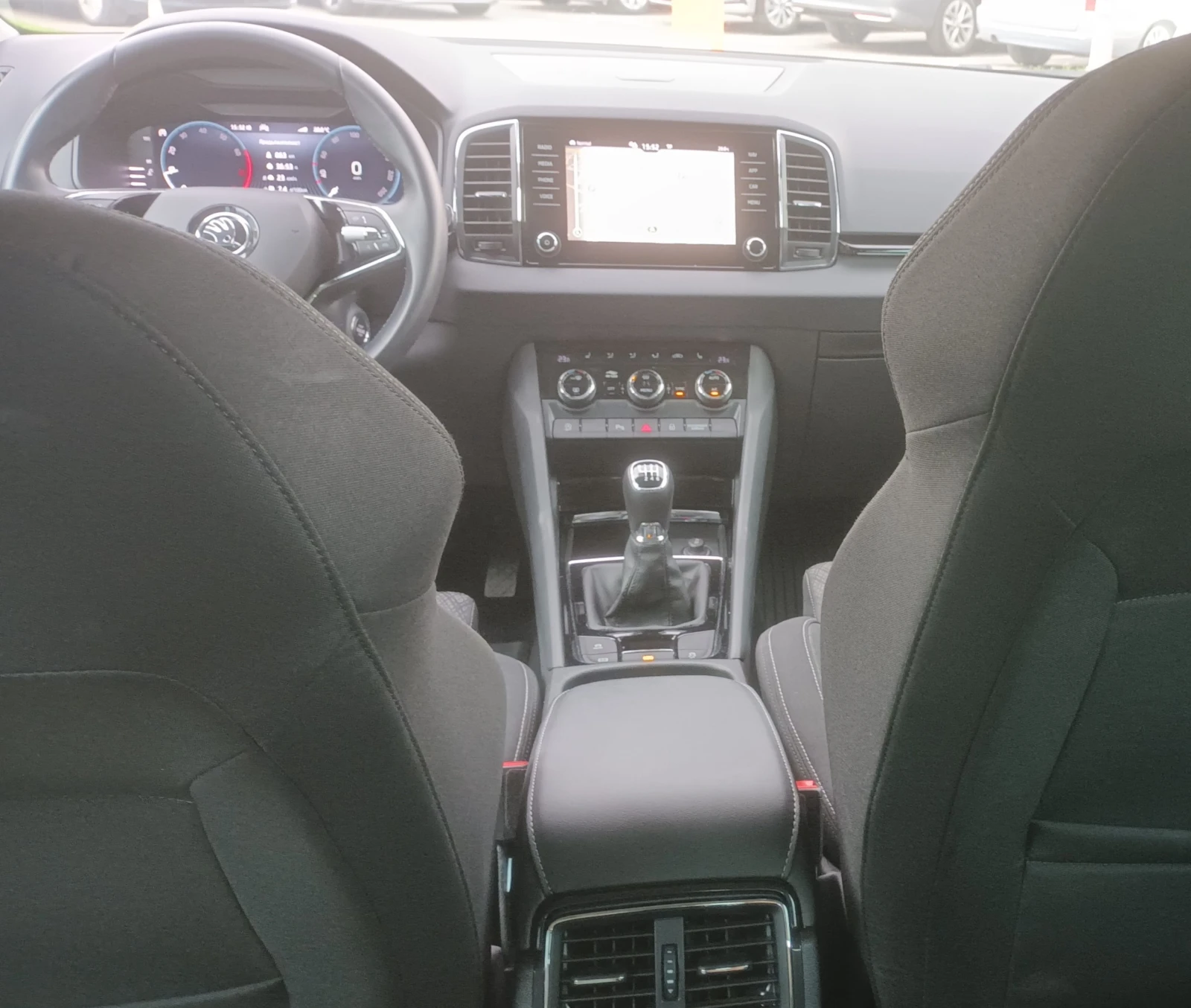 Skoda Karoq 1.5 TSI - изображение 9