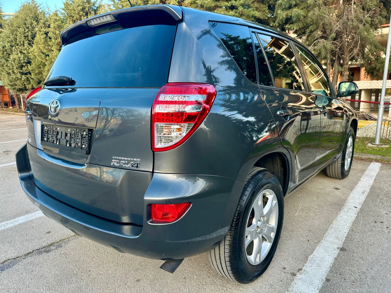 Toyota Rav4 2.2 D-4D CROSSOVER - изображение 3