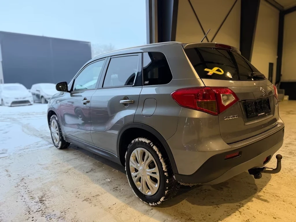 Suzuki Vitara 1.6i Aut. 120ps - изображение 9