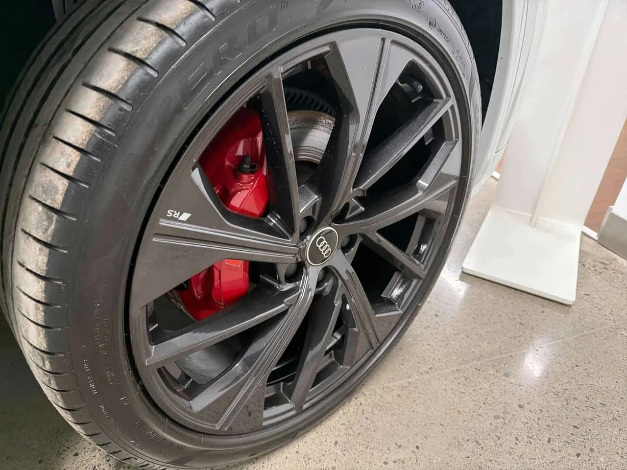 Audi SQ5 Progressiv  CARFAX, снимка 16 - Автомобили и джипове - 54060346