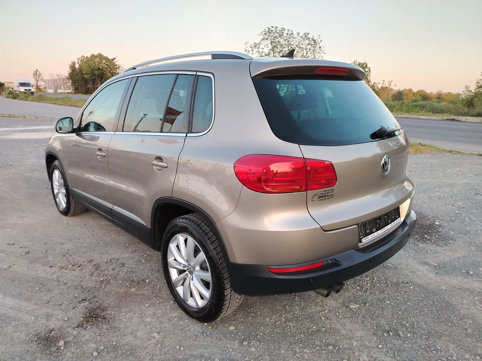 VW Tiguan 2.0-140 КС АВТОМАТИК, 4х4, КОЖА, FACELIFT, снимка 7 - Автомобили и джипове - 54432260
