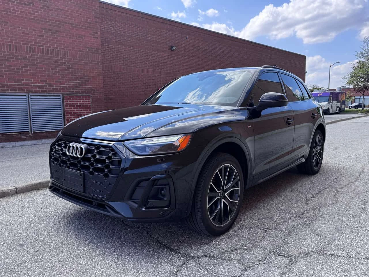 Audi Q5 | Progressiv | DISTRONIC | ПОДГРЕВ | ПАНОРАМА | , снимка 2 - Автомобили и джипове - 54626641