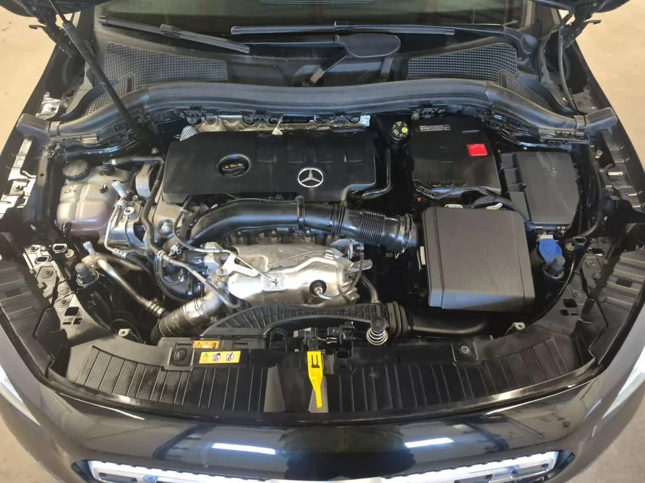Mercedes-Benz GLA 250 * CARFAX * АВТОКРЕДИТ БЕЗ ПЪРВОНАЧАЛНА ВНОСКА * , снимка 16 - Автомобили и джипове - 54831662