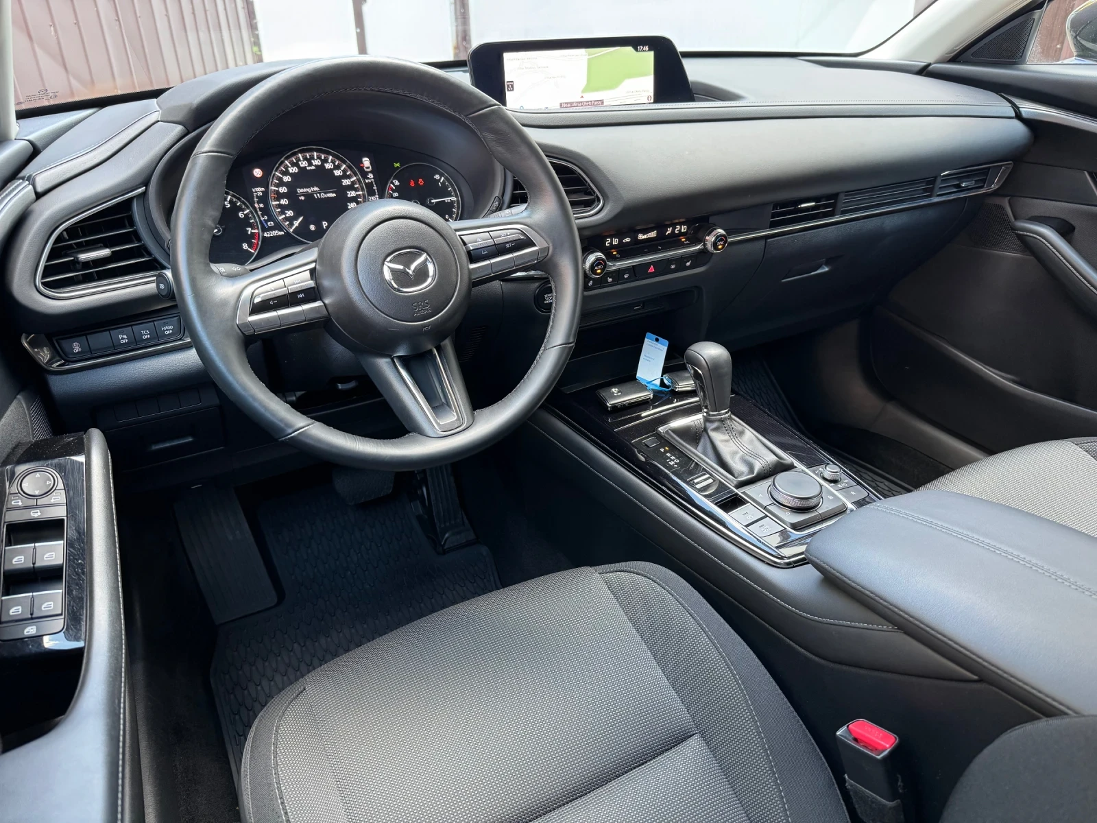 Mazda CX-30 * 2.0I* AWD* 42000km* DISTR* TOP* , снимка 14 - Автомобили и джипове - 54975993