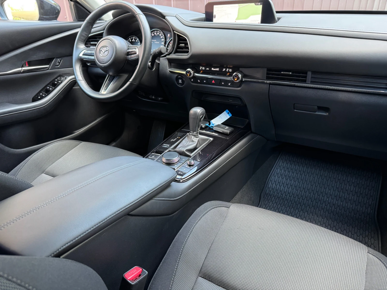 Mazda CX-30 * 2.0I* AWD* 42000km* DISTR* TOP* , снимка 13 - Автомобили и джипове - 54975993