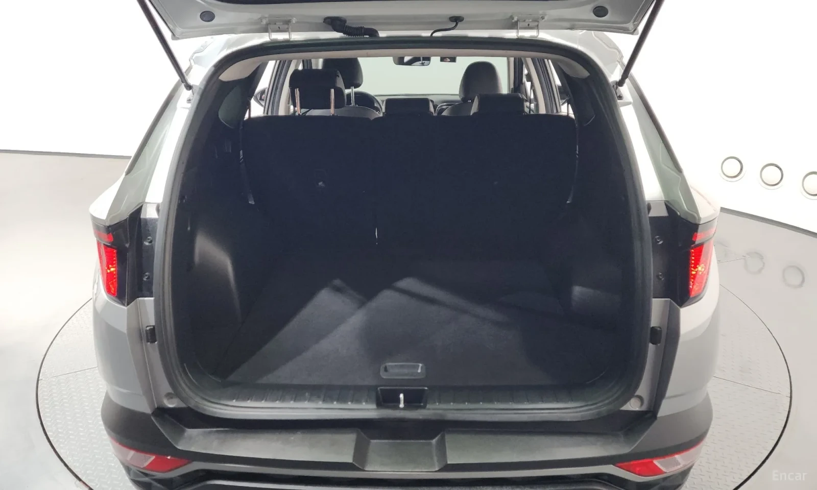 Hyundai Tucson, снимка 17 - Автомобили и джипове - 55193442