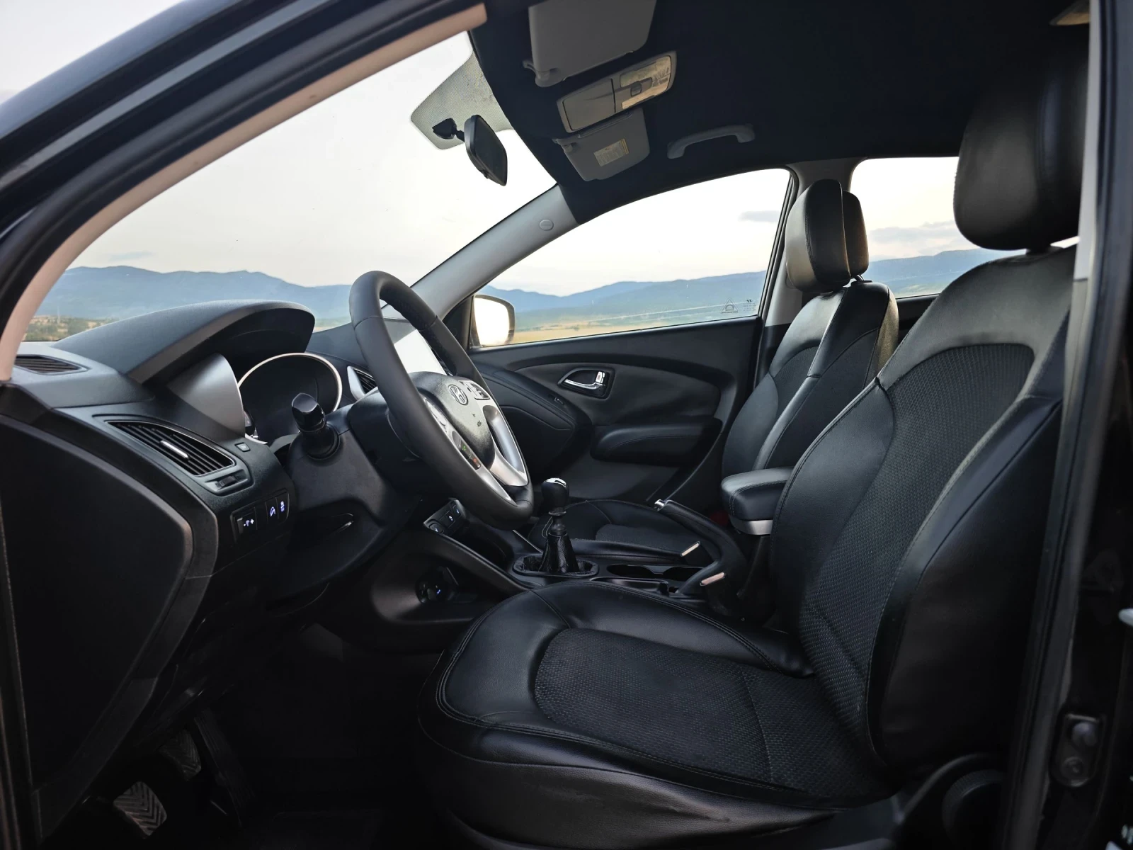 Hyundai IX35 * EXPLORER* NAVI* FULL* , снимка 9 - Автомобили и джипове - 55206304