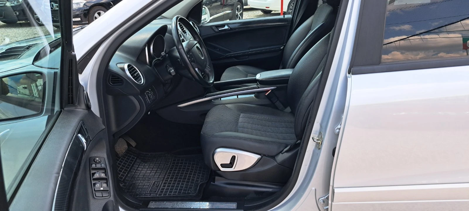 Mercedes-Benz ML 280 3000 CDI V6 4matic , снимка 9 - Автомобили и джипове - 55606333