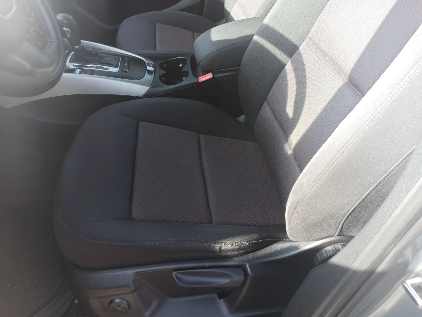 Audi Q5 2.0, снимка 8 - Автомобили и джипове - 55715272
