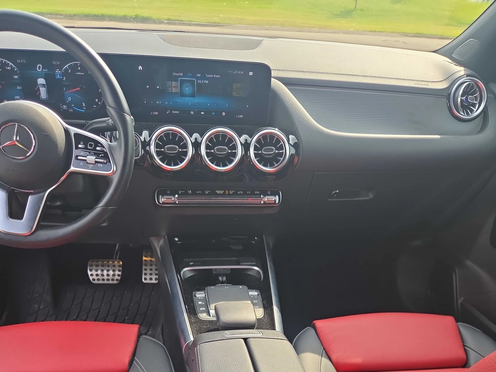 Mercedes-Benz GLA * 250 4MATIC SUV* АВТОКРЕДИТ БЕЗ ПЪРВОНАЧАЛНА * , снимка 9 - Автомобили и джипове - 55948611