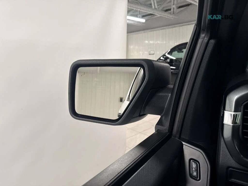 Ford F150 360 * SuperCrew * 4WD * АвтоКредит * (ЦЕНА ДО БГ), снимка 14 - Автомобили и джипове - 56037382