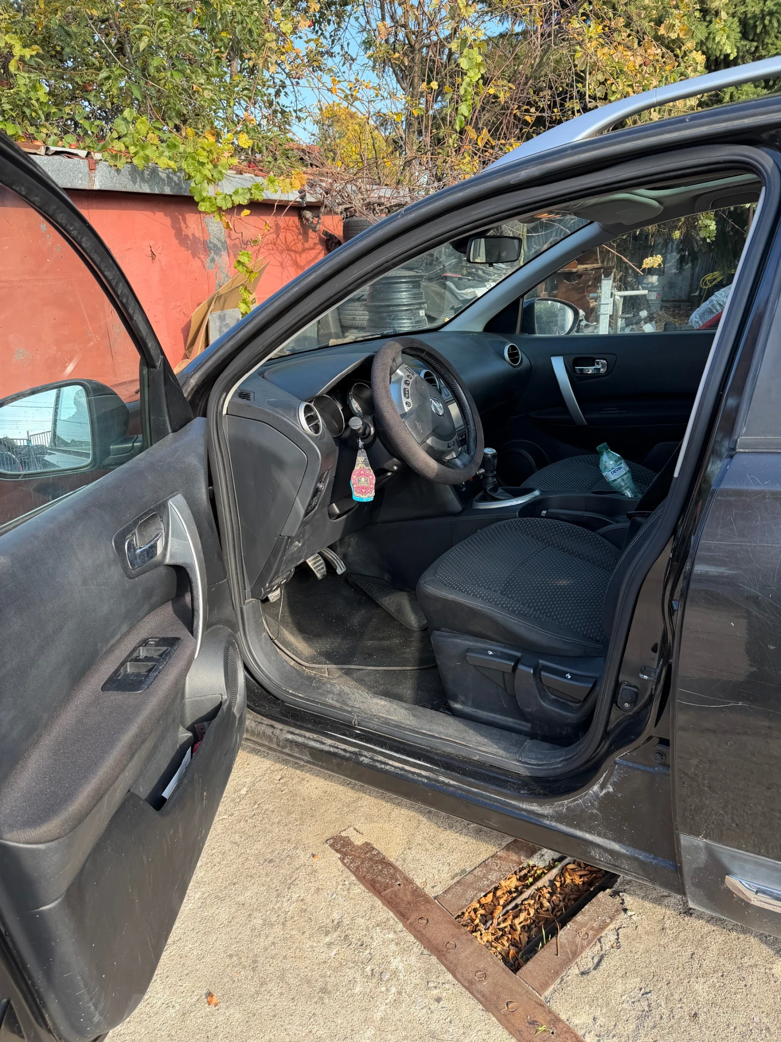 Nissan Qashqai 2 dci, снимка 4 - Автомобили и джипове - 56644969
