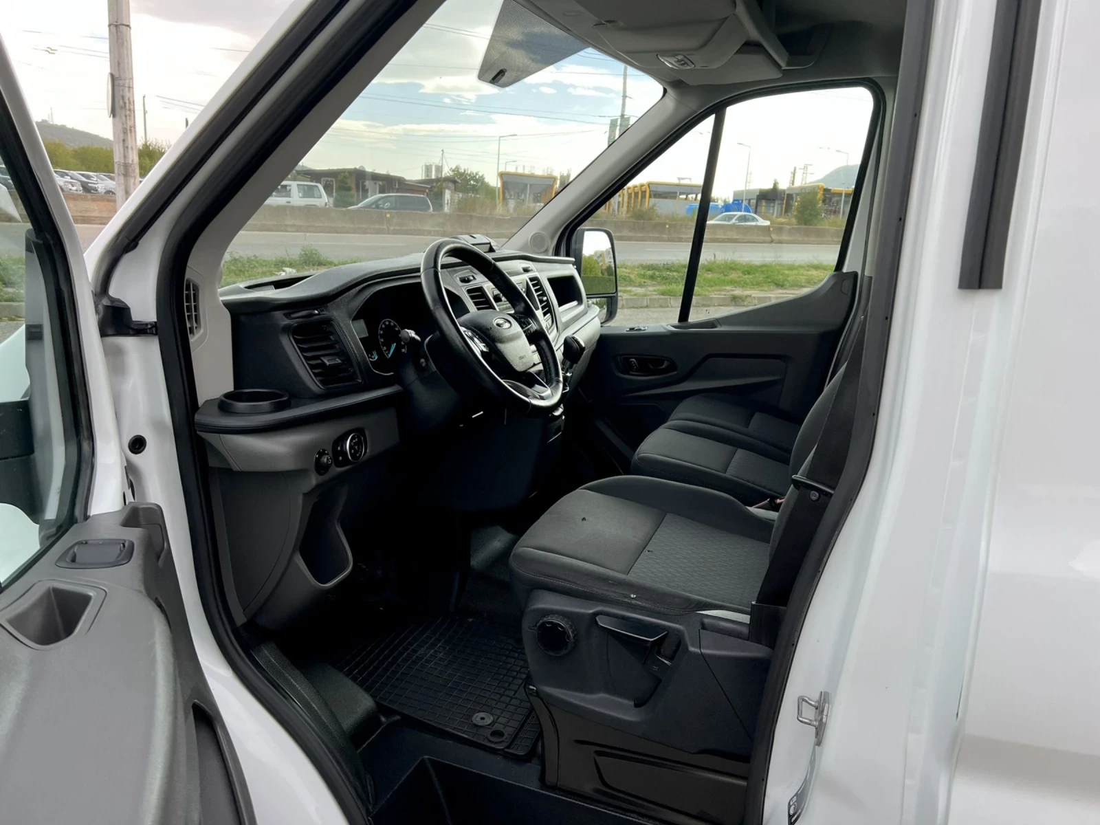 Ford Transit 2, 0D MAXI - изображение 8