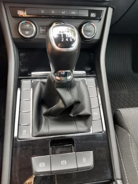 Skoda Superb 1.6TDI Здрава* Поддържана* Отлично състояние, снимка 12