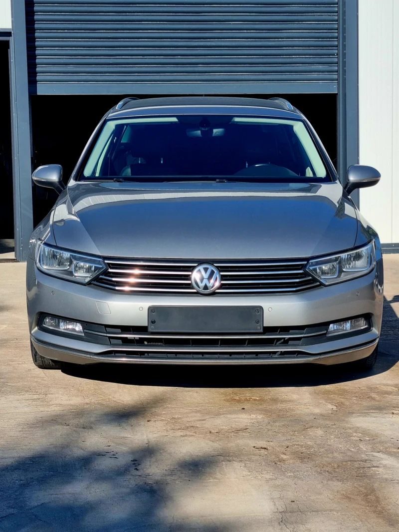 VW Passat, снимка 1 - Автомобили и джипове - 48179099