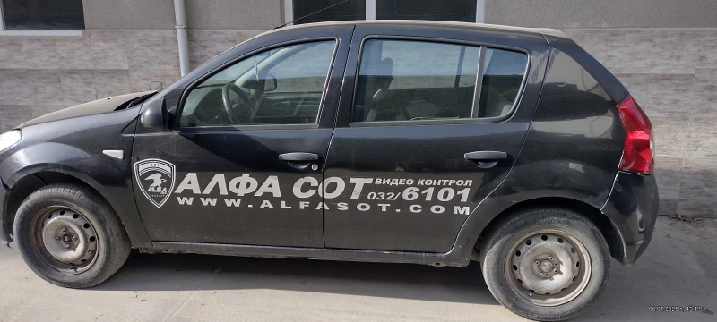 Dacia Sandero, снимка 2 - Автомобили и джипове - 48601251