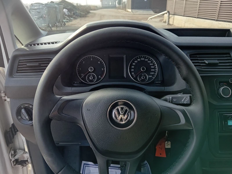 VW Caddy 1.6 TDI, снимка 7 - Автомобили и джипове - 48948750