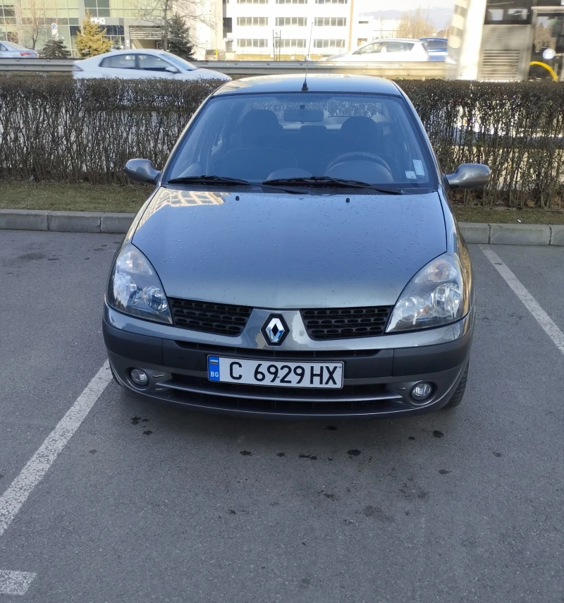 Renault Clio, снимка 6 - Автомобили и джипове - 49467034