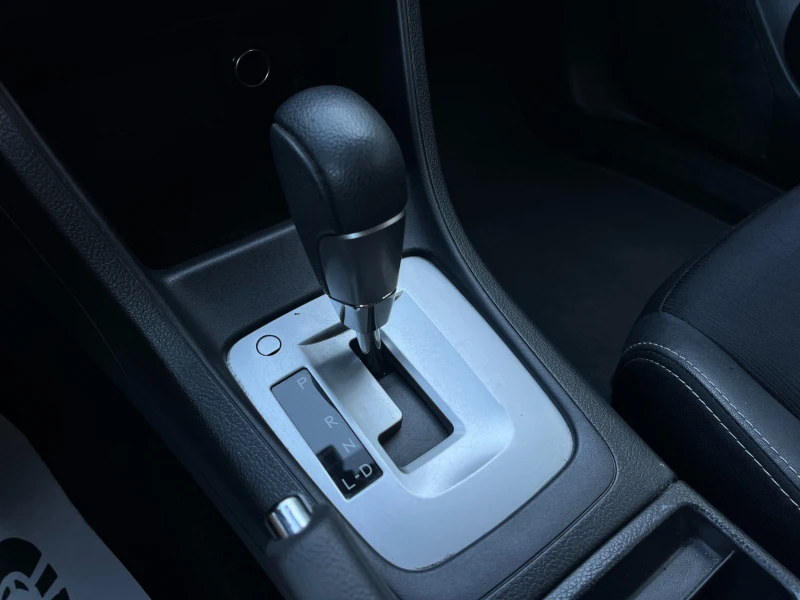 Subaru Impreza 1.6i 4X4 AВТОМАТИК  , снимка 12 - Автомобили и джипове - 50887967