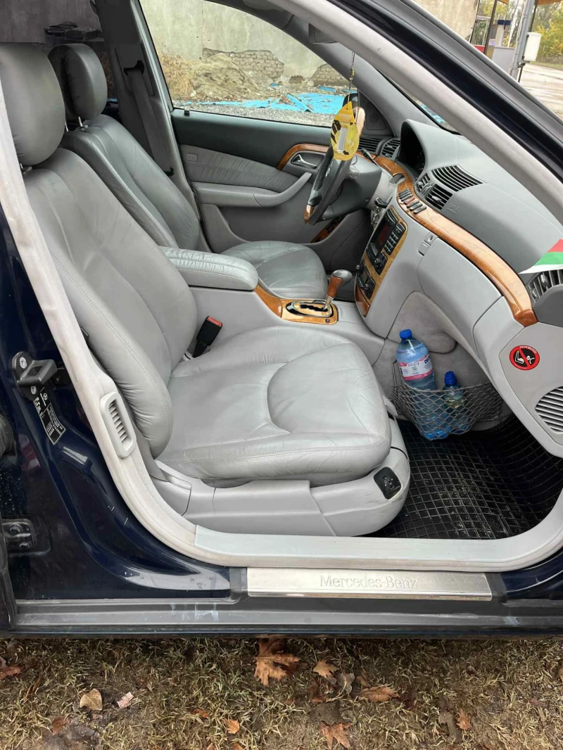 Mercedes-Benz S 320, снимка 13 - Автомобили и джипове - 52346111