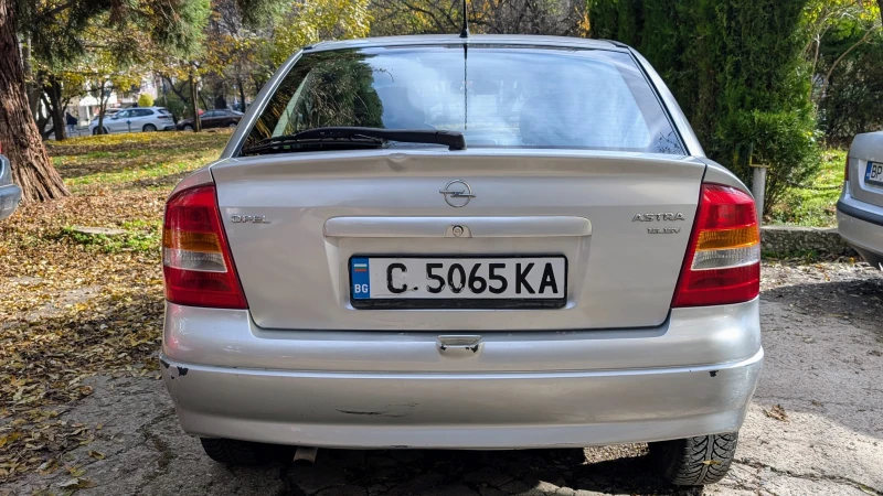 Opel Astra, снимка 4 - Автомобили и джипове - 52798640