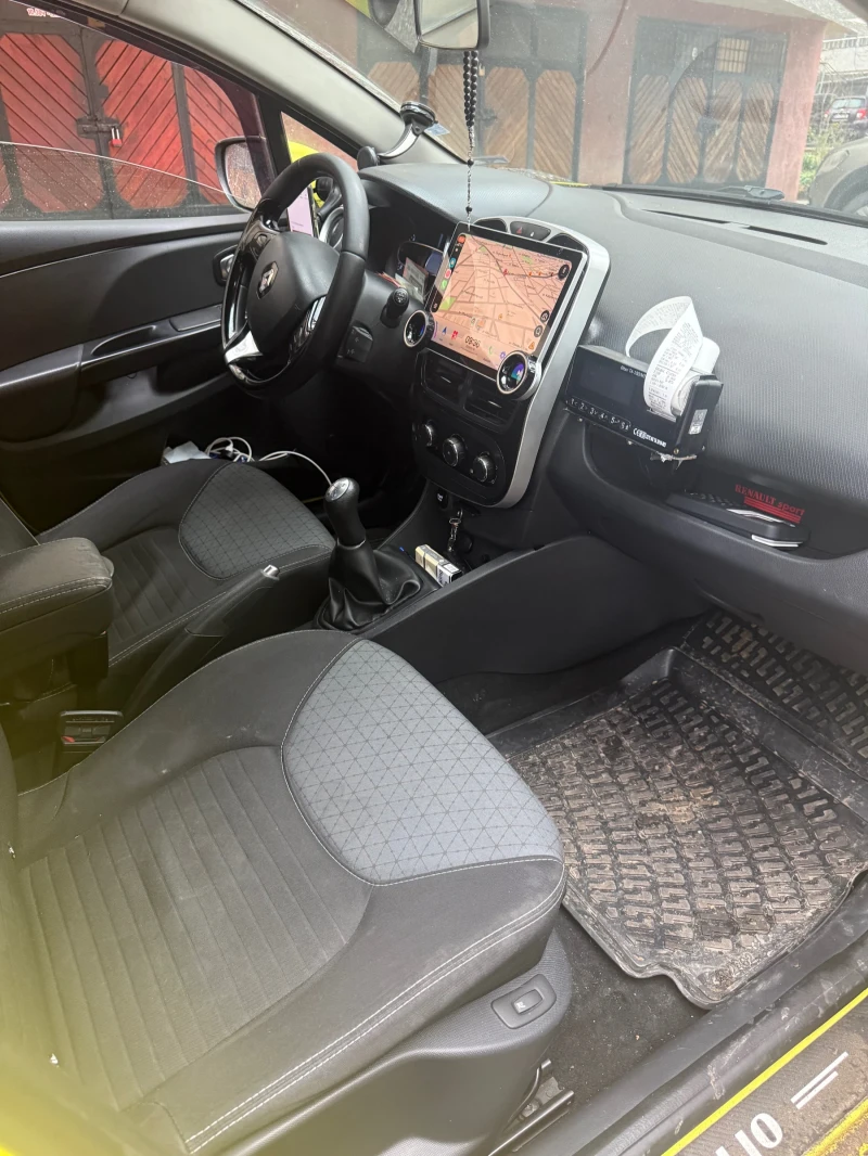 Renault Clio 1.5 dCi, снимка 6 - Автомобили и джипове - 53051354