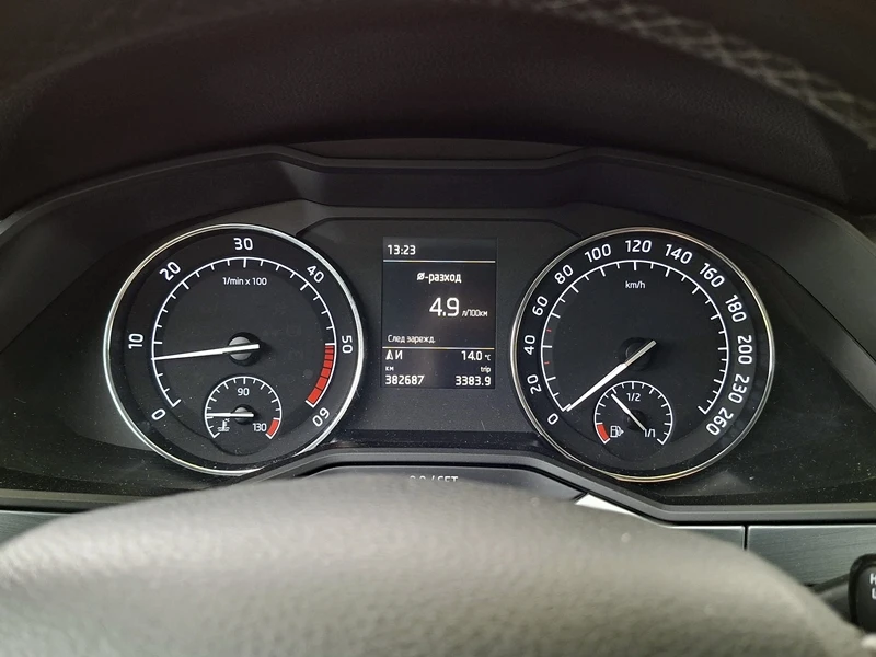 Skoda Superb 1.6TDI Здрава* Поддържана* Отлично състояние | Mobile.bg — изображение 14