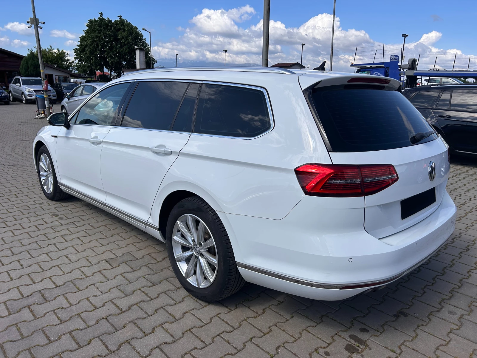 VW Passat 2.0TDI 4MOTION AVTOMAT/KOJA/NAVI EURO 6 - изображение 8