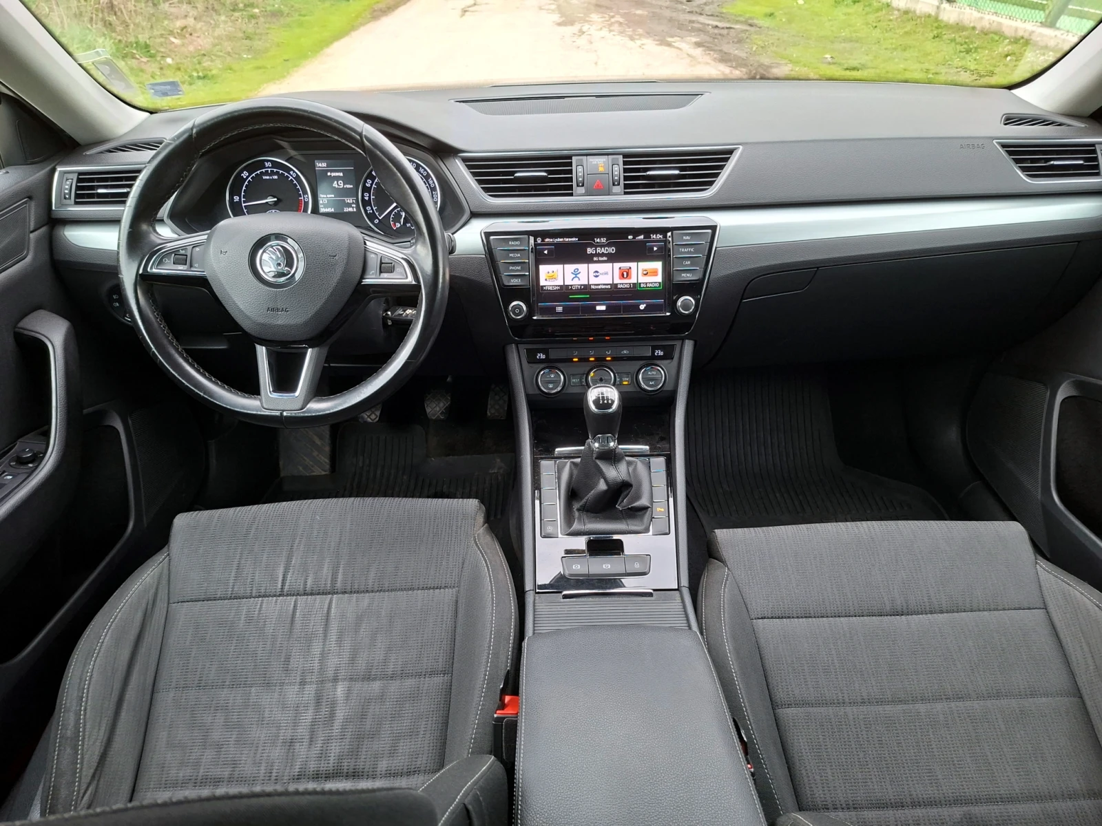 Skoda Superb 1.6TDI ������* ����������* ������� ��������� | Mobile.bg � ����������� 12