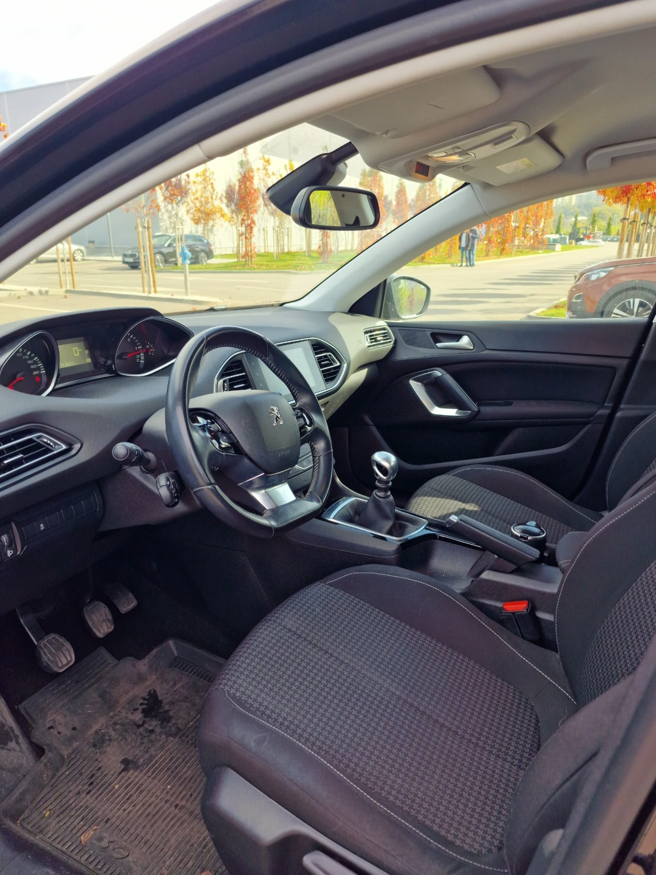 Peugeot 308 1.5 HDi  | Mobile.bg   10