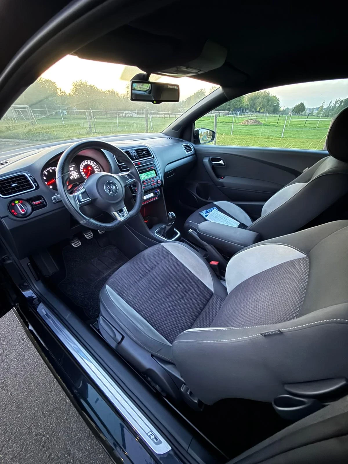 VW Polo 1.4I R-line | Mobile.bg   7