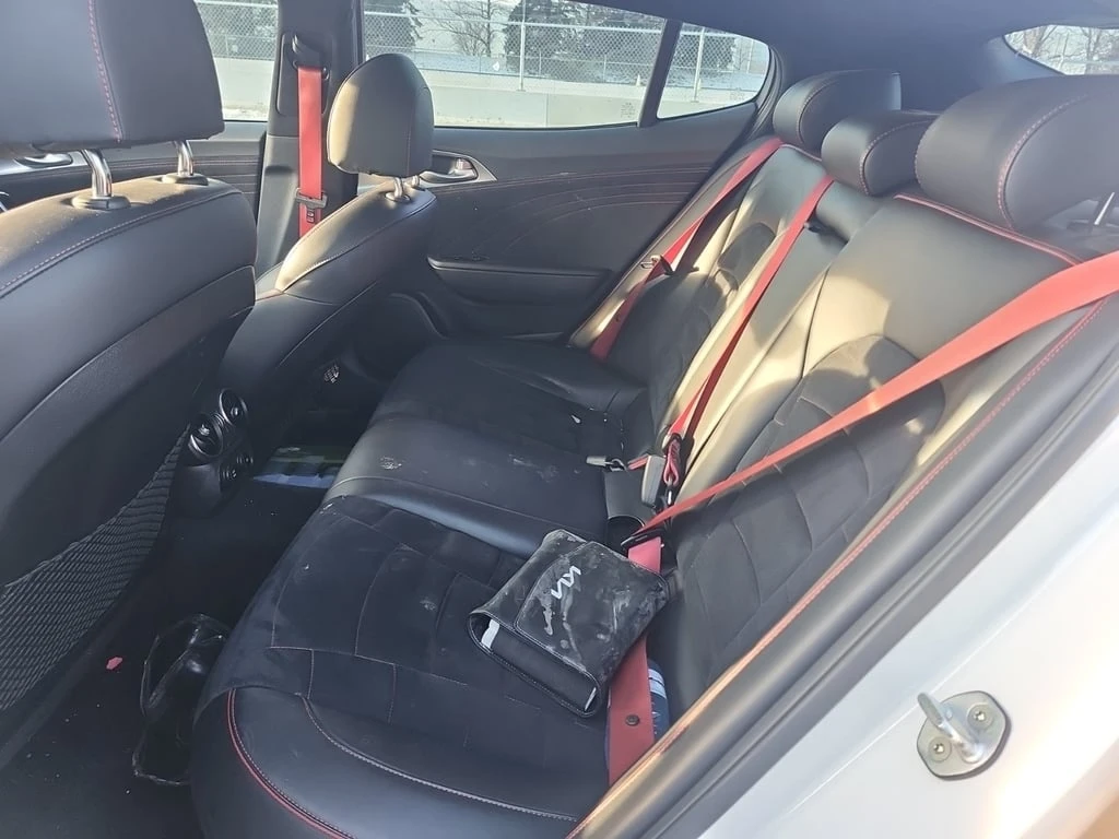 Kia Stinger * GT2 * CARFAX * ���� �� �� | Mobile.bg � ����������� 11