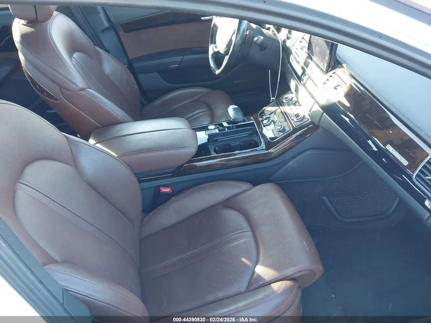 Audi A8 * А8L* 4.0T*  - изображение 5