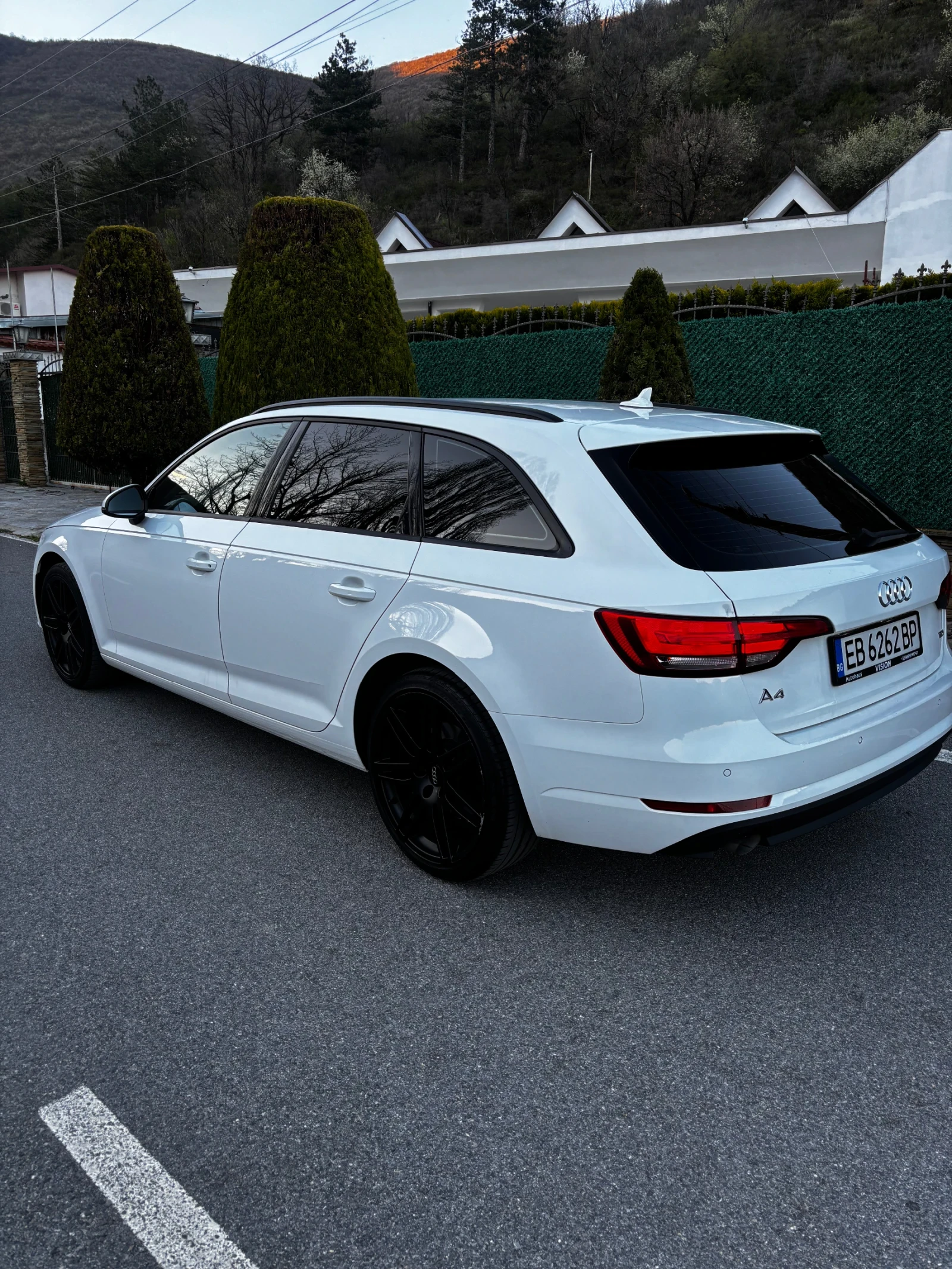 Audi A4 LED , Навигация , снимка 3 - Автомобили и джипове - 54140621