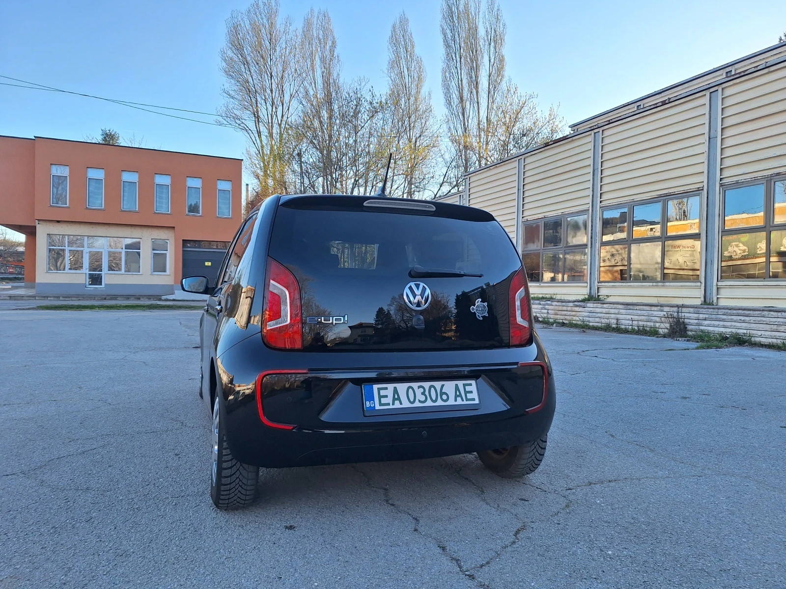 VW Up E Up     Black edition, снимка 5 - Автомобили и джипове - 54140527