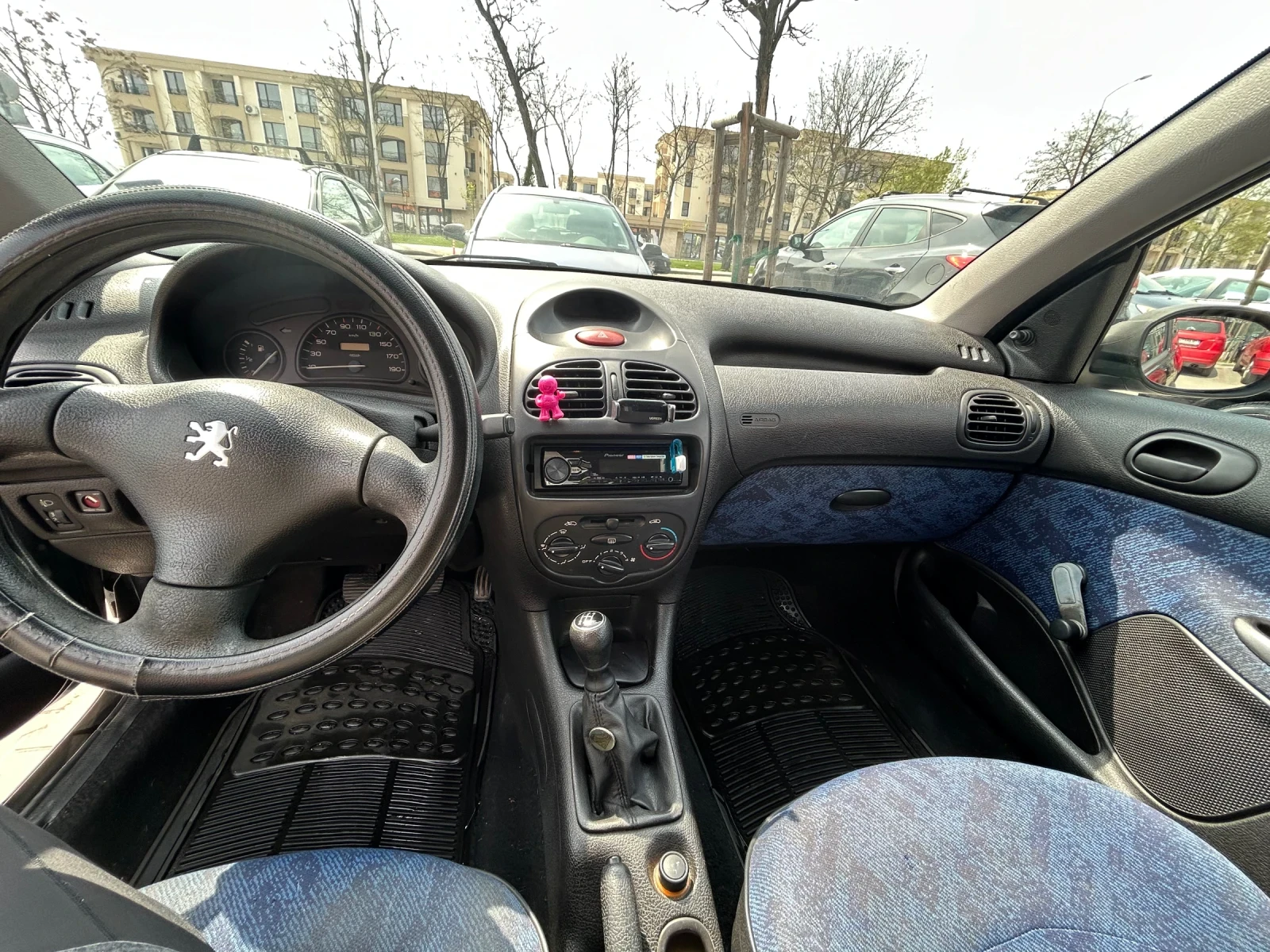 Peugeot 206 1.0, снимка 8 - Автомобили и джипове - 54181209