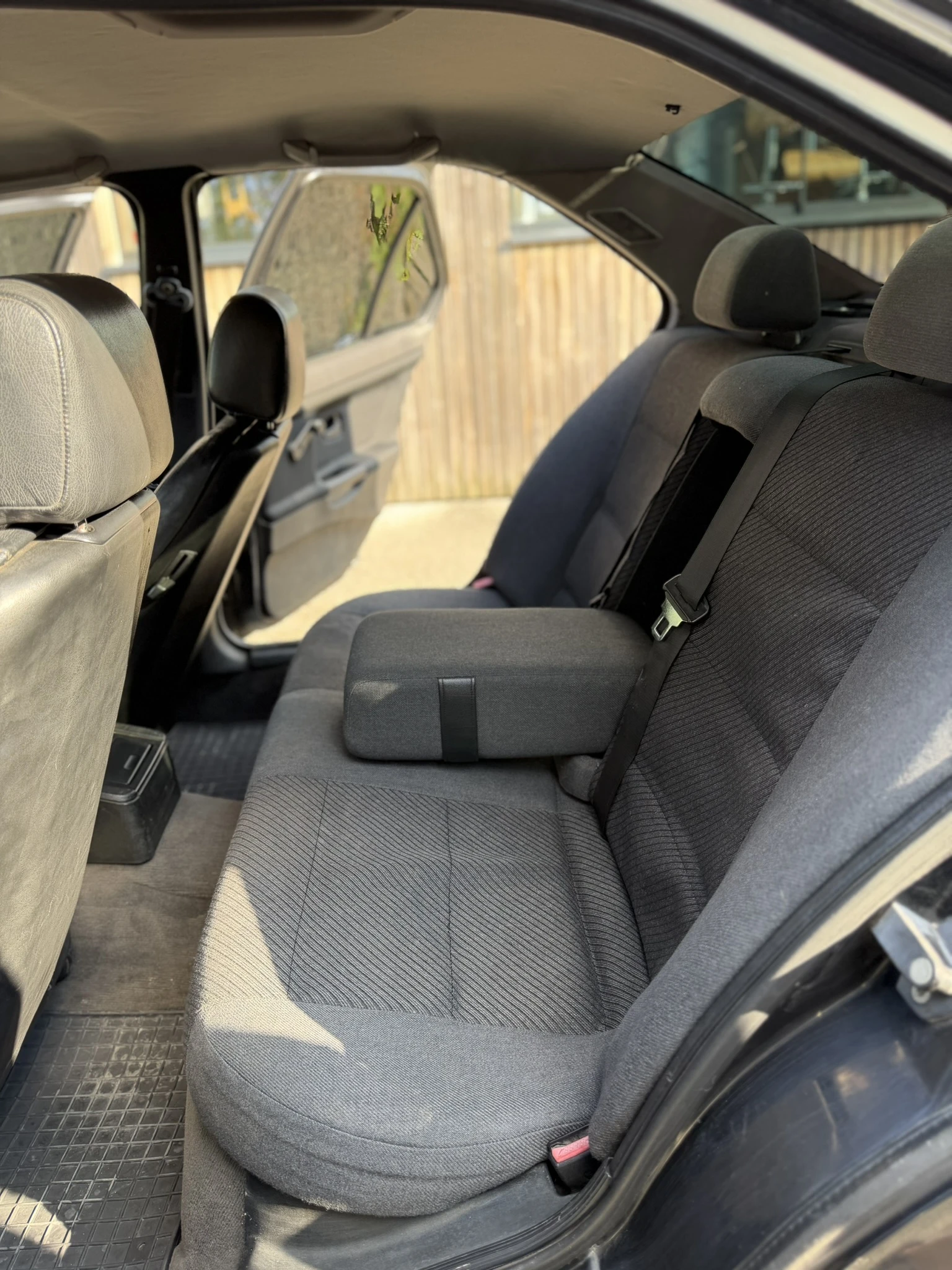 BMW 318 газ, снимка 9 - Автомобили и джипове - 54442044